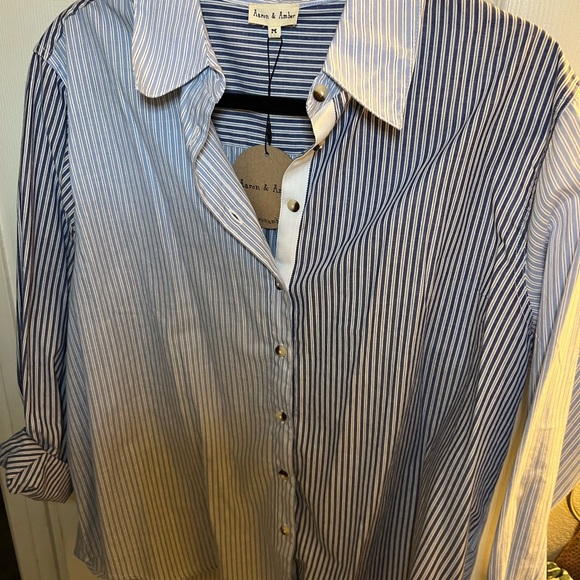 Women’s Button Down Blouse - Picture 6 of 6